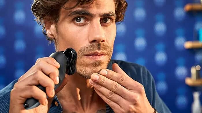 Jak golić brodę na szyi, aby uniknąć podrażnień i zacięć